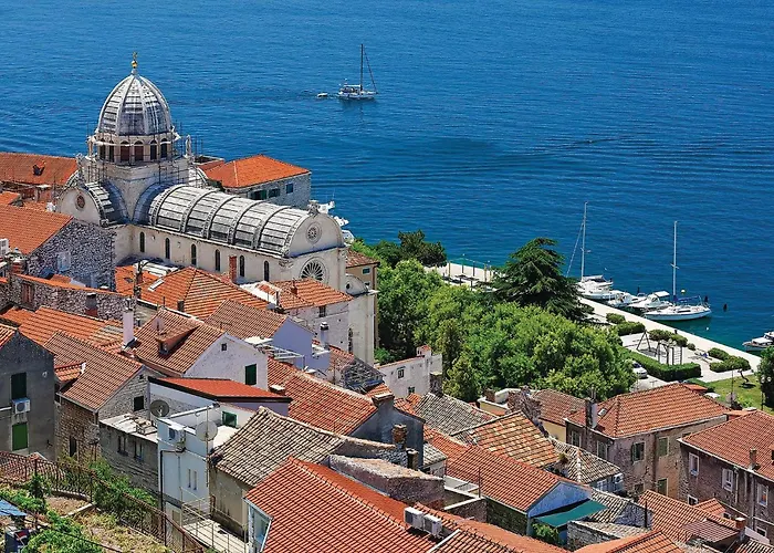 Appartement Stunning In With Wifi Šibenik